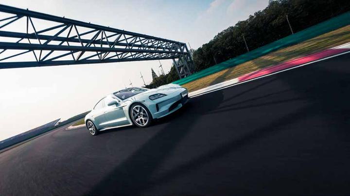 PORSCHE 保时捷 · 图版 8