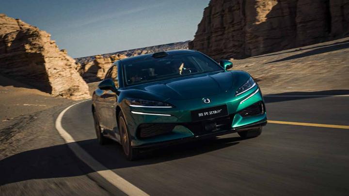 DENZA 腾势 Z9GT · 公路广告 · 图版 9