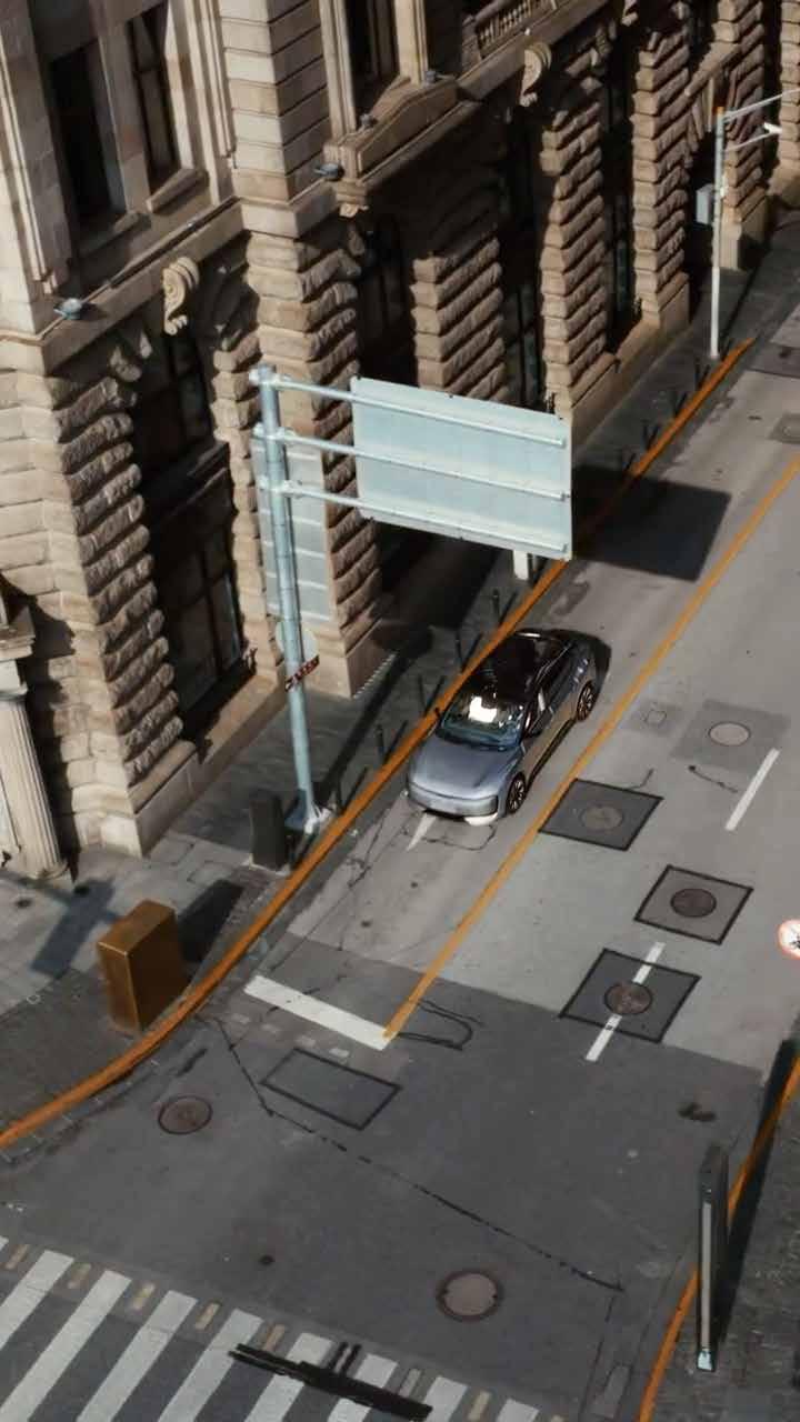 AUDI 奥迪 · 空间 · 图版 8